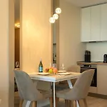 Luxury Sea View With Access - Parking & Heated Pool Apartman