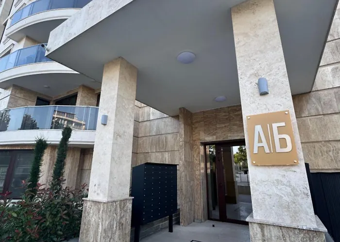 Luxury Sea View With Access - Parking & Heated Pool Βάρνα