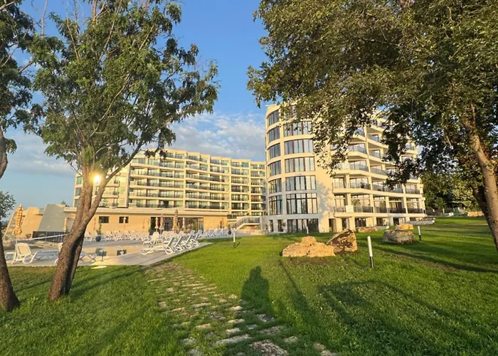 Luxury Sea View With Access - Parking & Heated Pool *