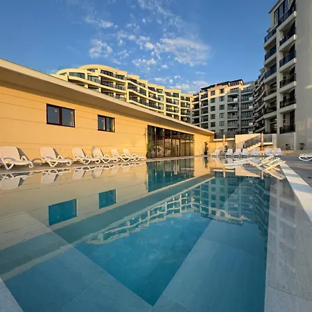 Luxury Sea View With Access - Parking & Heated Pool Lejlighed