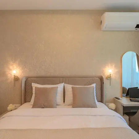 Luxury Sea View With Access - Parking & Heated Pool * Varna