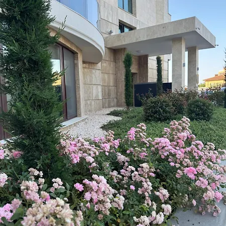 Luxury Sea View With Access - Parking & Heated Pool Lejlighed