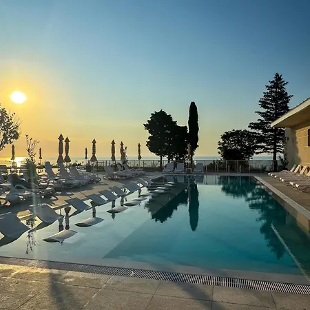 Luxury Sea View With Access - Parking & Heated Pool Lejlighed *