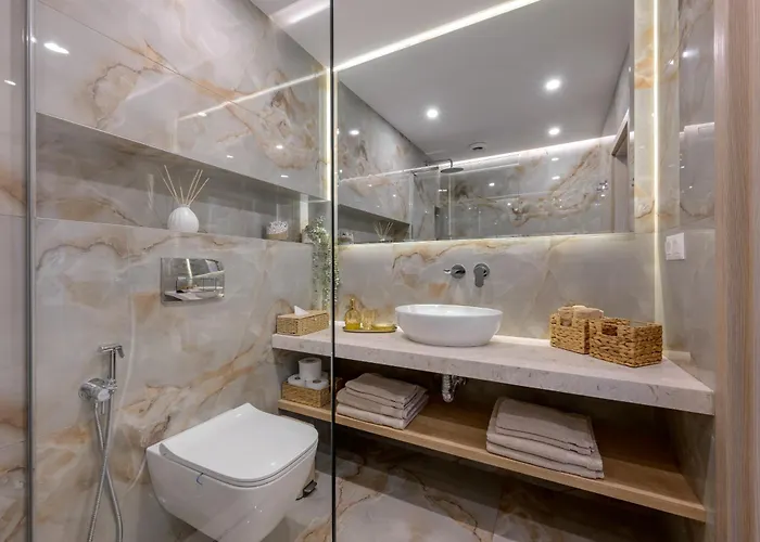 Luxury Sea View With Access - Parking & Heated Pool Apartment Varna