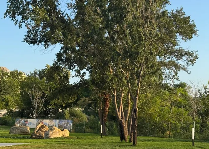 Luxury Sea View With Access - Parking & Heated Pool Varna