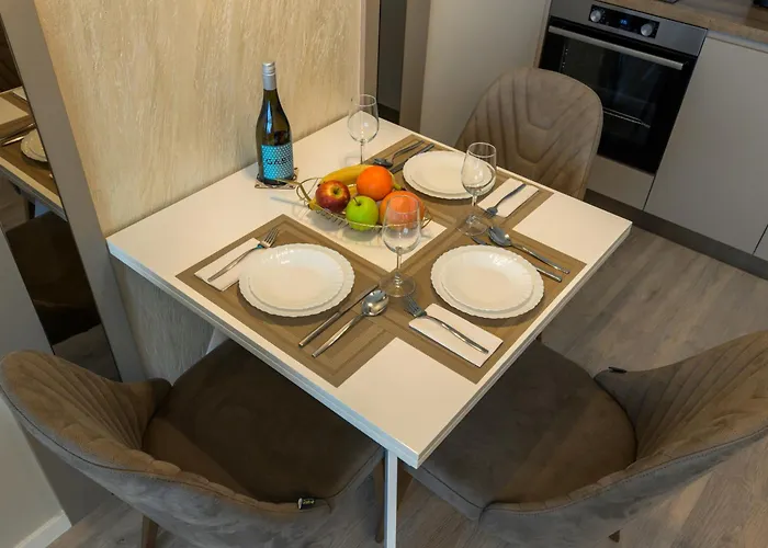 Luxury Sea View With Access - Parking & Heated Pool Apartment Varna